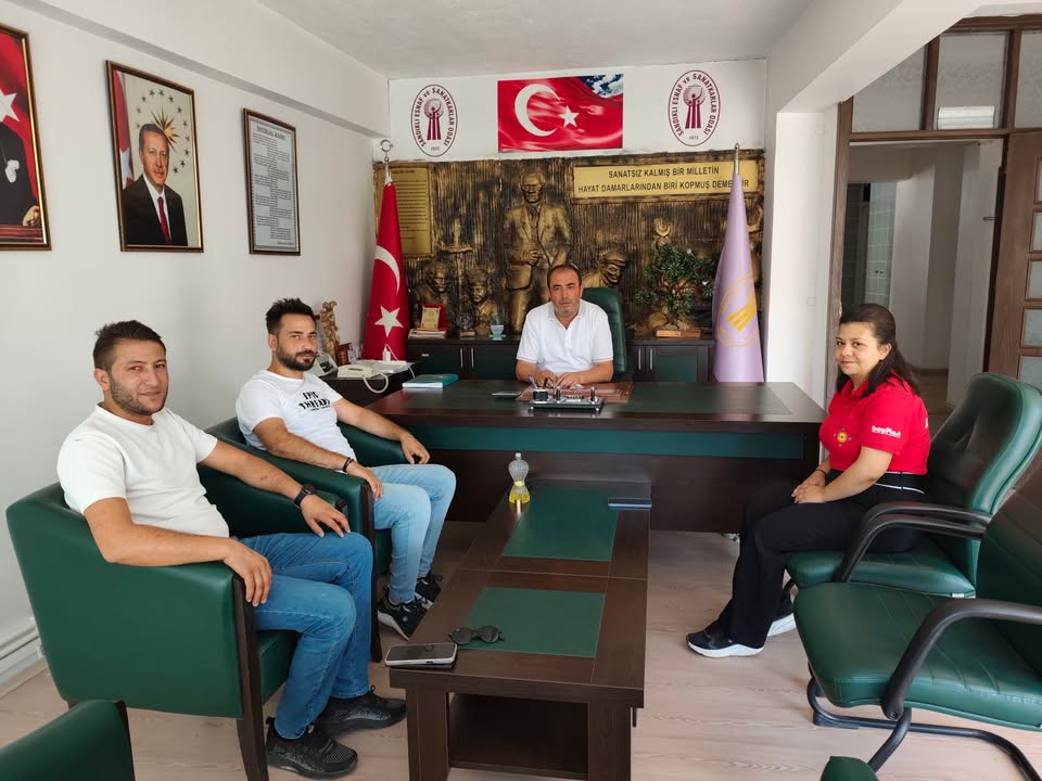 Sandıklı Arama Kurtarma Derneği'nden Sandıklı Esnaf ve Sanatkârlar Odamız Başkanı Ahmet Öztop'a Ziyaret