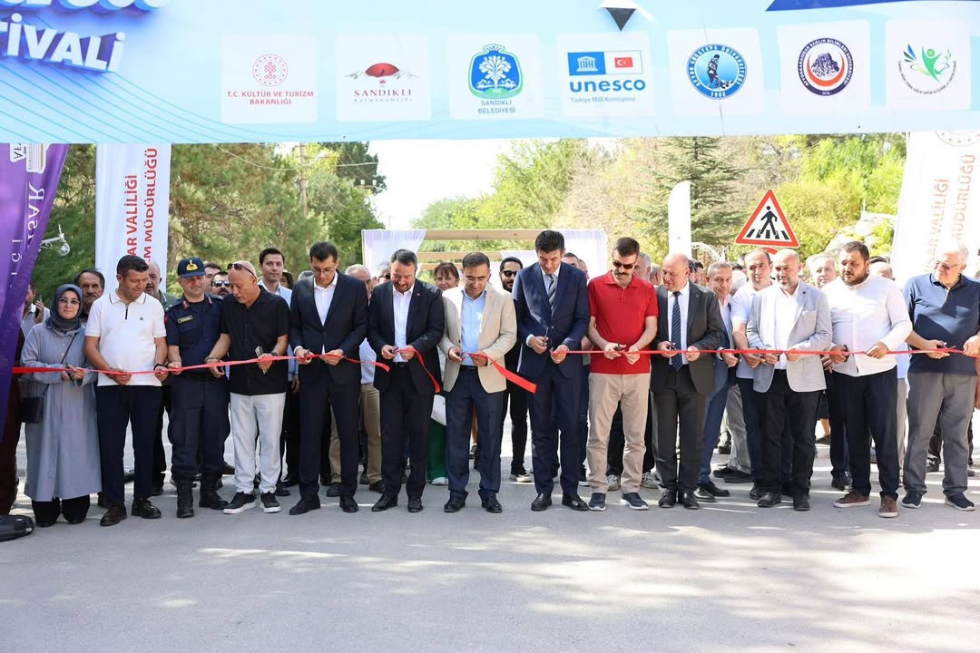 Sandıklı'da Çamur Festivali Coşkusu Başladı