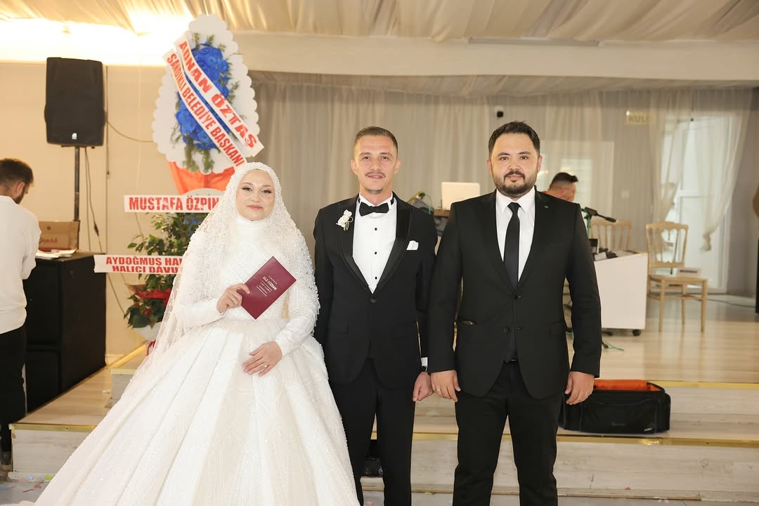 Sandıklı Belediye Başkan Vekilimiz Rifat Özbunar, Hemşehrilerimizin Mutluluğuna Ortak Oldu