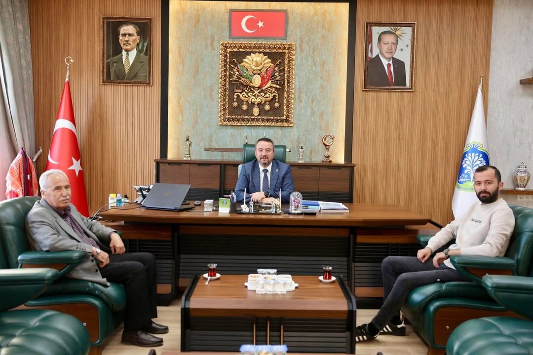 Taşıyıcılar Kooperatifi Başkanı Ahmet Erdem'den Belediye Başkanı Adnan Öztaş'a Ziyaret