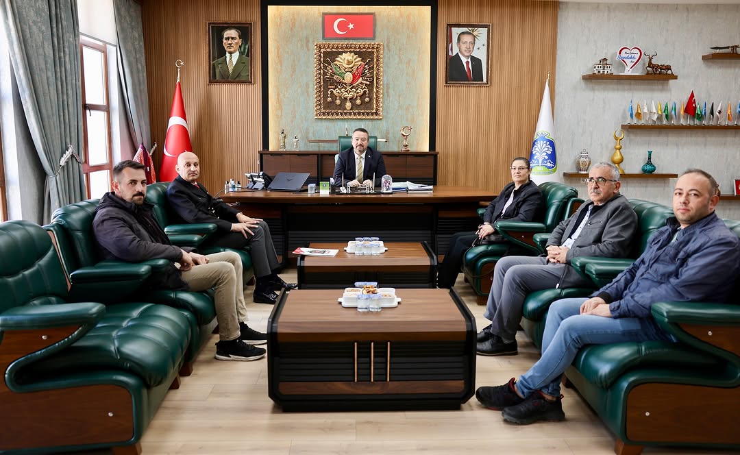 Türkiye Harp Malulü Gazileri ve Şehit Dul ve Yetimleri Derneği'nden Sandıklı Belediyesi'ne Ziyaret