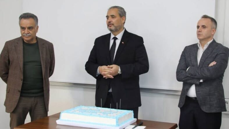 AFSÜ Diş Hekimliği Fakültesi, Türkiye Çapında Vizyoner Çalışmalara İmza Atıyor