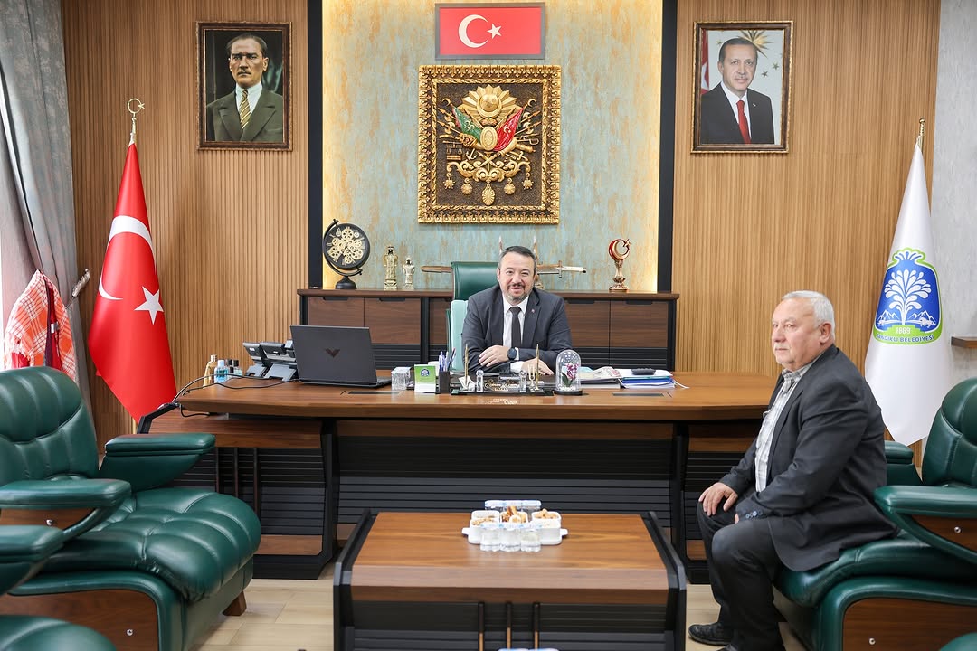 Sandıklı Belediye Başkanı Adnan Öztaş'a Gökçealan Köyü Muhtarı Hasan Hüseyin Manav'dan Ziyaret