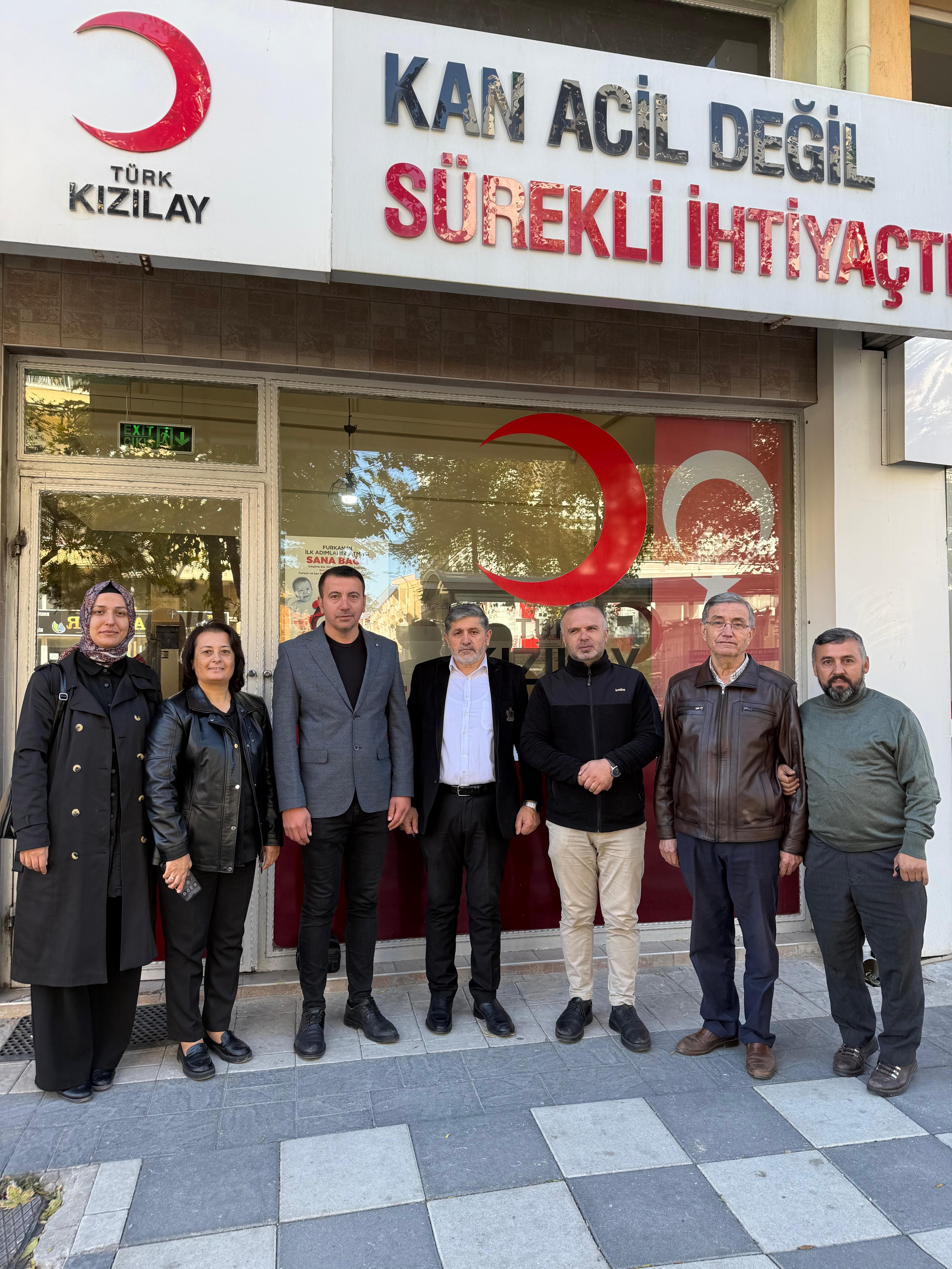 AFYONKARAHİSAR DA AK PARTİ İL BAŞKANLIĞINDAN KAN BAĞIŞI 