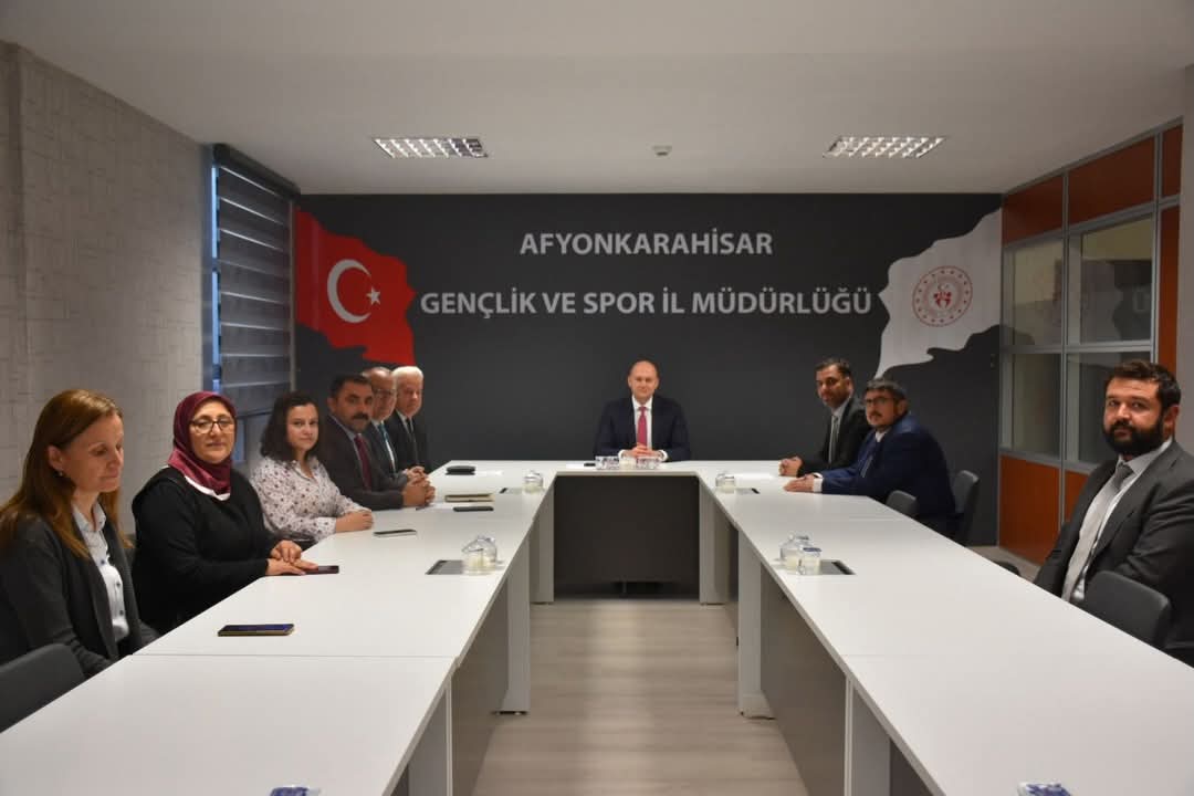 Afyonkarahisar da Yürütülen Gençlik ve Spor Projeleri Değerlendirildi