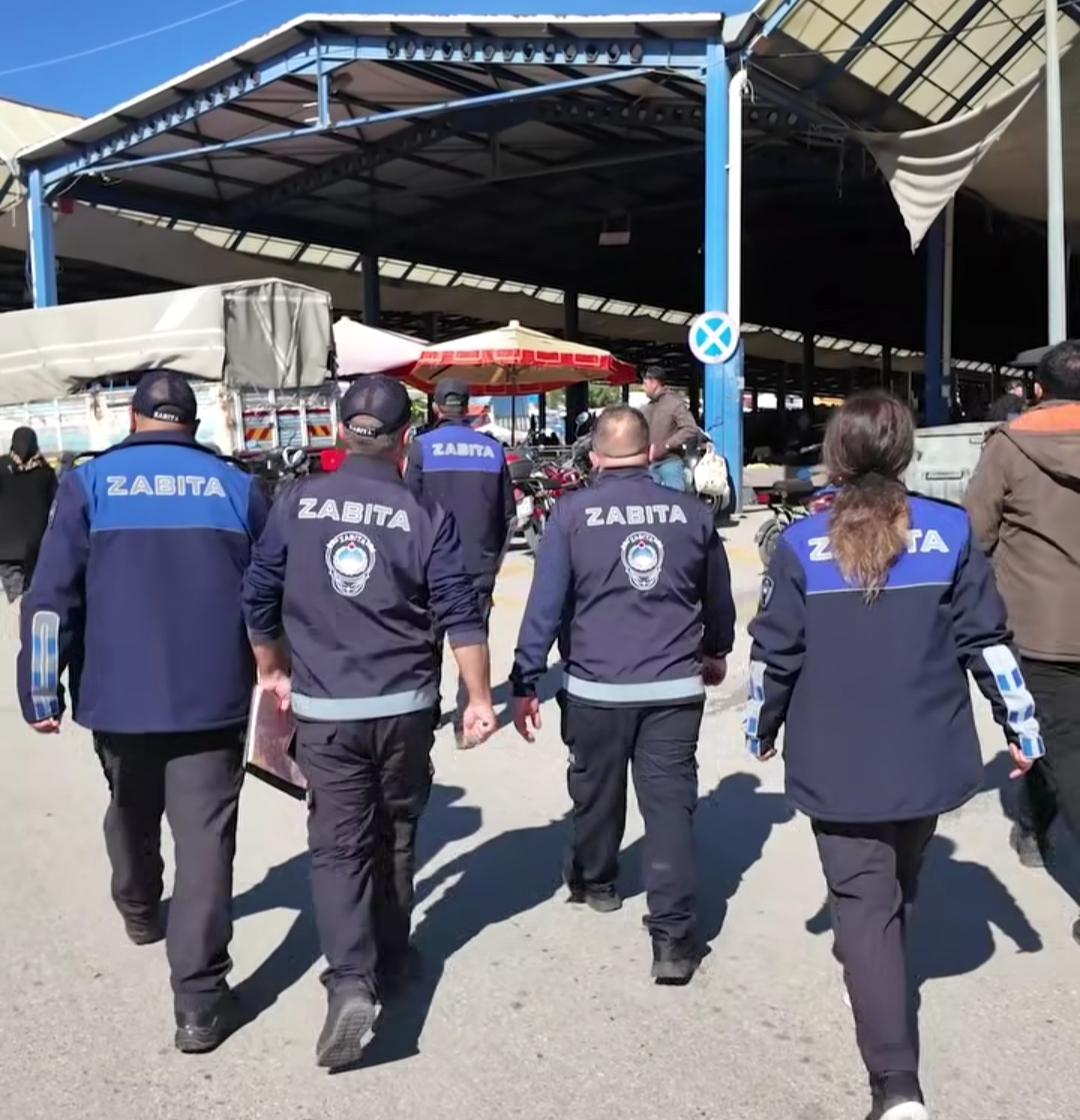 Sandıklı Belediyesi Zabıta Ekiplerinden Pazar Denetimi