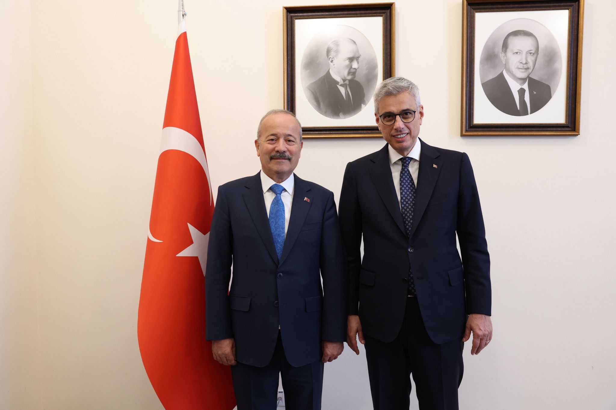 MHP Milletvekili Mehmet Taytak tan Sağlık Bakanı Memişoğlu na Ziyaret